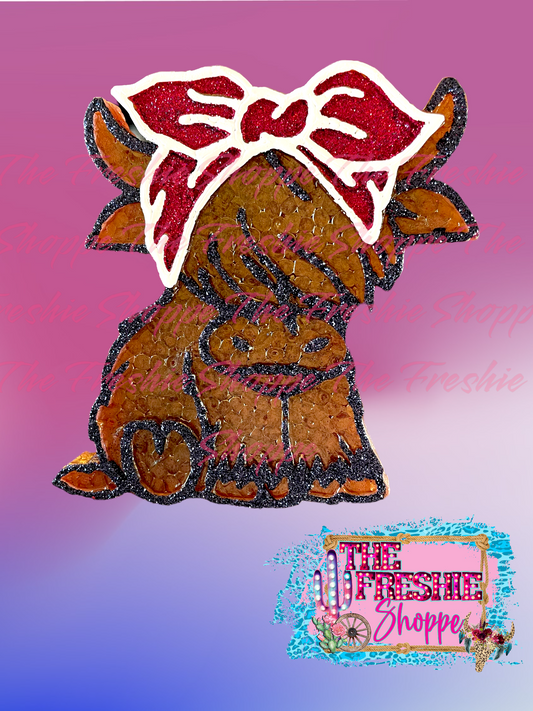 Highland cow w/ a bow (option 1)